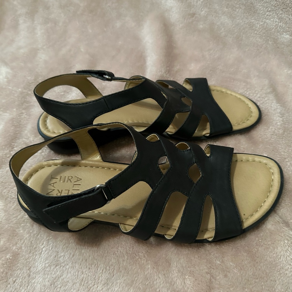 Naturalizer shoes size 9.5